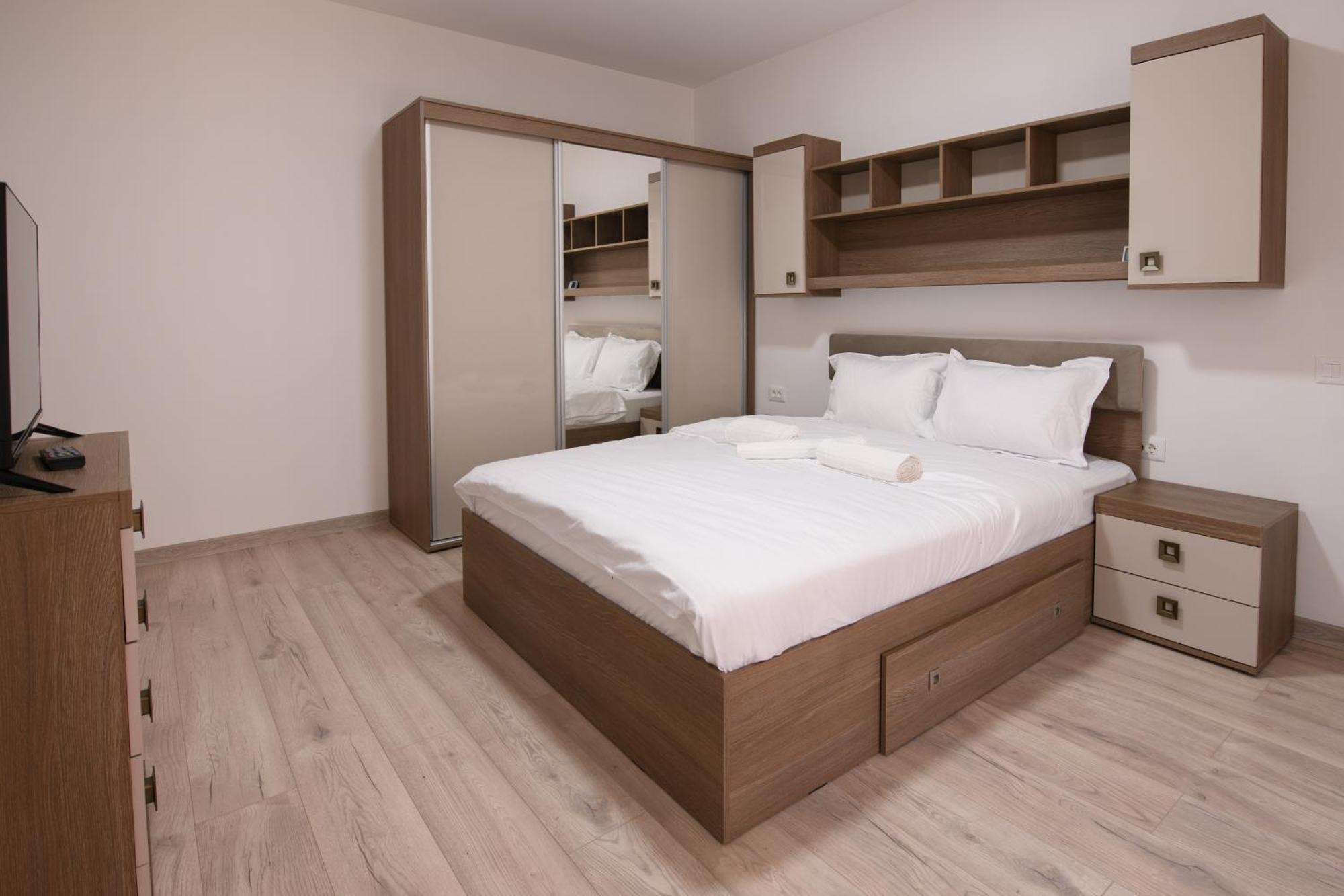 Smart Living Plaza Apartment บูคาเรสต์ ภายนอก รูปภาพ