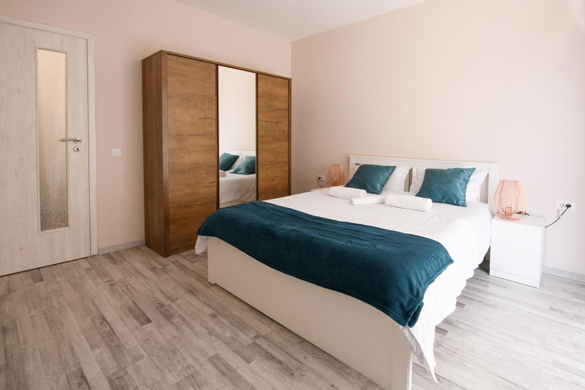Smart Living Plaza Apartment บูคาเรสต์ ภายนอก รูปภาพ